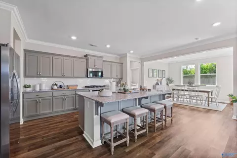 310 Merrydale Dr, Huntsville, AL 35811
