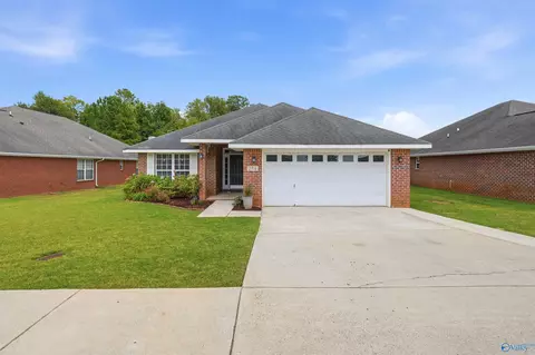 284 Shadow Ct, Huntsville, AL 35824