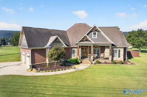 2950 Old Big Cove Rd, Owens Cross Roads, AL 35763