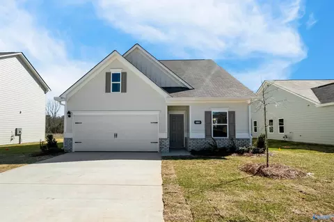 3 Miller Ln, Owens Cross Roads, AL 35763