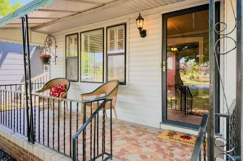 1110 7th Ave, Decatur, AL 35601