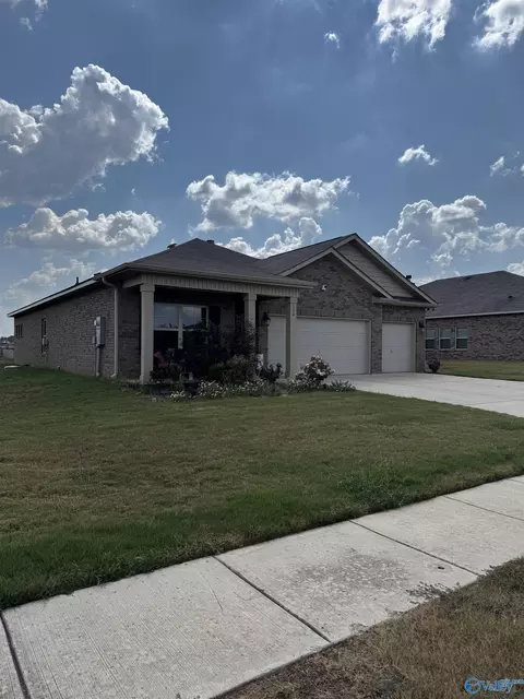 130 Arctic Fox Trl, Meridianville, AL 35759
