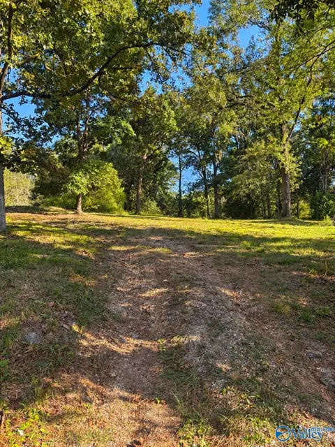 705 Agricola Dr, Gadsden, AL 35904