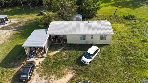 2060 Bexar Ave, Hamilton, AL 35570 photo 2