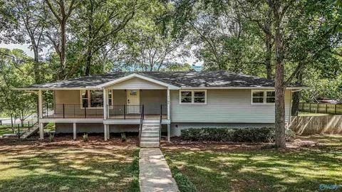 7705 Martha Dr, Huntsville, AL 35802