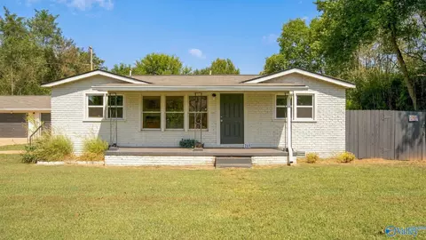 218 Melody Cir, Harvest, AL 35749