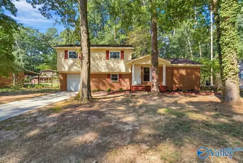 507 Greendale Dr, Huntsville, AL 35806