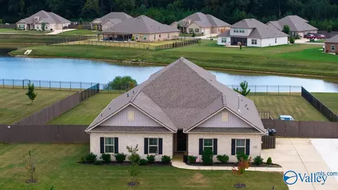 140 Tango Dr, Meridianville, AL 35759