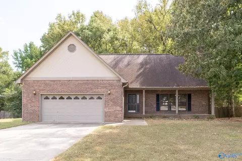 202 Rosecliff Dr, Harvest, AL 35749