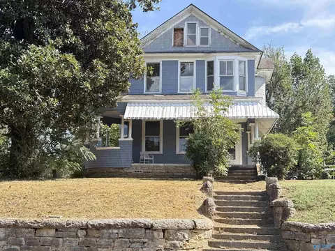 308 Olcott Ave, Bridgeport, AL 35740