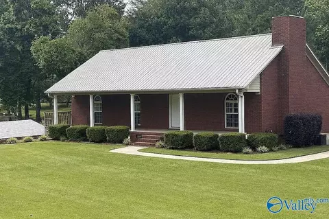 112 Sweet Home Rd, Guntersville, AL 35976