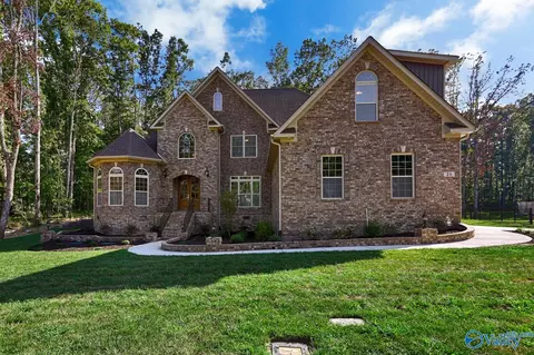 102 Twisted Cedar Cir, Madison, AL 35756