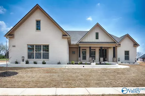 118 Bellawoods Dr, Madison, AL 35756