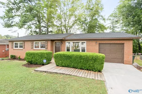 4800 Lumary Dr, Huntsville, AL 35810