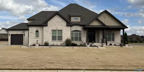 19 Bluff Crk, Huntsville, AL 35803