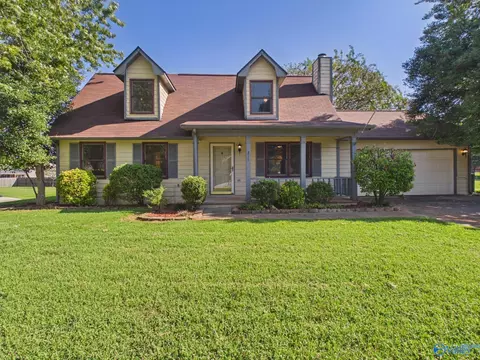 211 Pops Cor, Huntsville, AL 35811