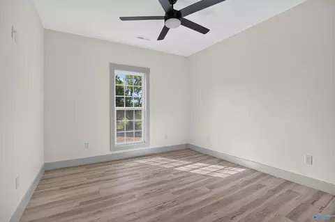 Bedroom - 5172 Columbus City Rd, Grant, AL 35747 photo 6 of 10