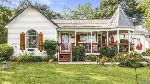 1052 Carissa Rd, Sylvania, AL 35988