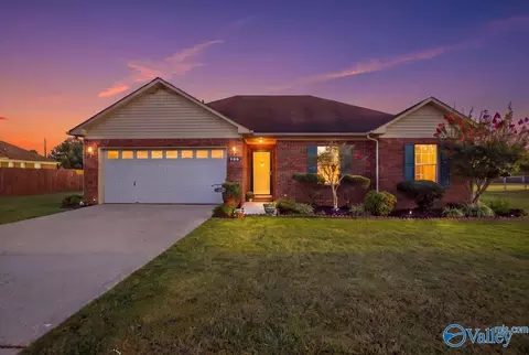 106 Braves Dr, Huntsville, AL 35811