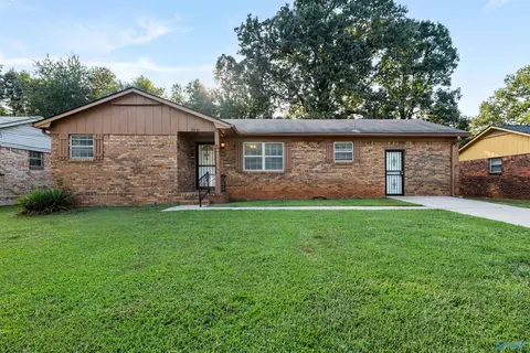 5041 Kyle Ln, Huntsville, AL 35810