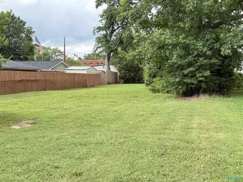 2706 6th Ave, Huntsville, AL 35805