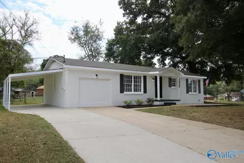 4216 Eastland Dr, Huntsville, AL 35810