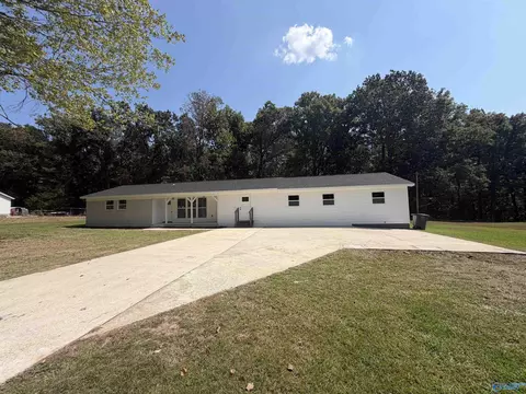 Exterior - 111 County Road 459, Trinity, AL 35673 photo 2 of 11
