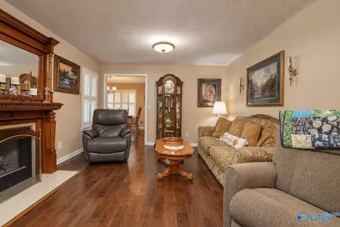 Living - 1251 Midfield Rd, Joppa, AL 35087 photo 1 of 2