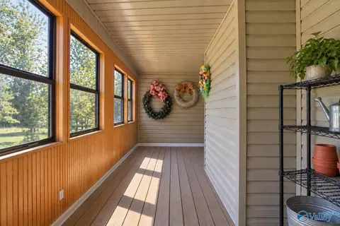 Exterior - 1251 Midfield Rd, Joppa, AL 35087 photo 8 of 12