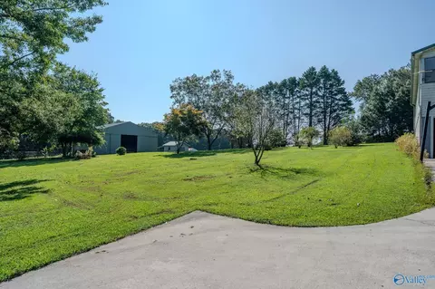 Exterior - 1251 Midfield Rd, Joppa, AL 35087 photo 9 of 12