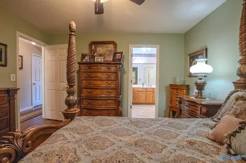 Bedroom - 1251 Midfield Rd, Joppa, AL 35087 photo 2 of 6