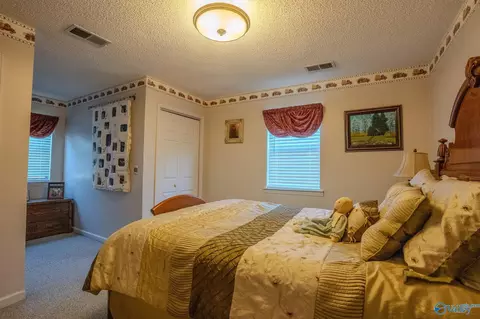 Bedroom - 1251 Midfield Rd, Joppa, AL 35087 photo 5 of 6