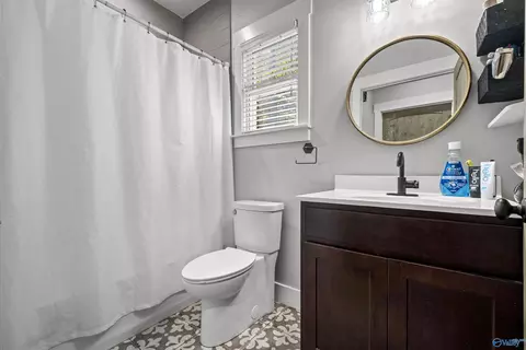 Bath - 1595 Mohawk Cliff Rd, Ohatchee, AL 36271 photo 5 of 7