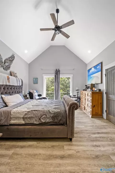 Bedroom - 1595 Mohawk Cliff Rd, Ohatchee, AL 36271 photo 5 of 8