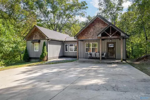 Exterior - 1595 Mohawk Cliff Rd, Ohatchee, AL 36271 photo 4 of 5