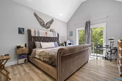 Bedroom - 1595 Mohawk Cliff Rd, Ohatchee, AL 36271 photo 1 of 8
