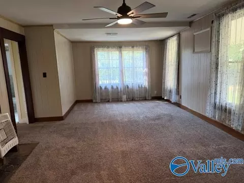 Living - 29668 3rd Ave, Ardmore, AL 35739 photo 2 of 3