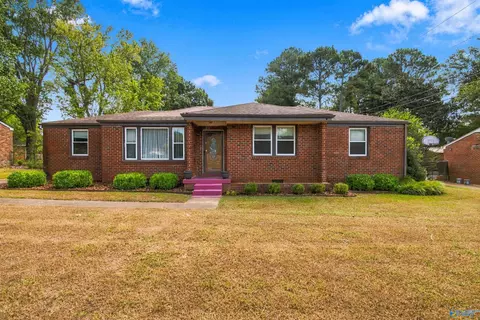 4206 NW Force Dr, Huntsville, AL 35810
