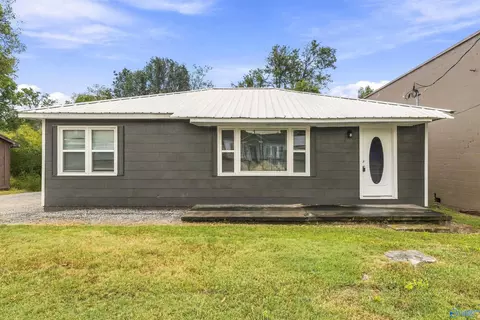 1009 Gault Ave, Fort Payne, AL 35967