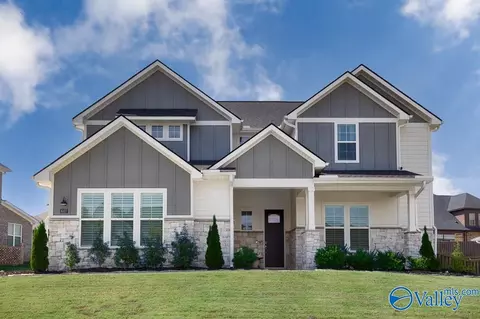 8107 Goose Ridge Dr, Owens Cross Roads, AL 35763