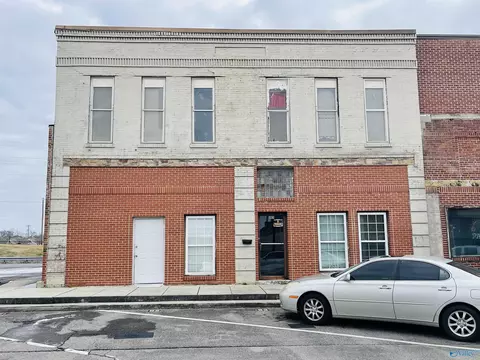 113 N Main St, Boaz, AL 35957