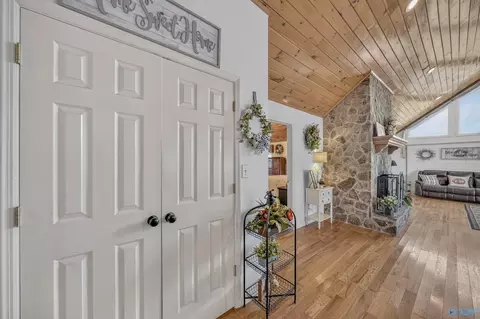 Entry Way - 4829 Alabama Highway 71, Dutton, AL 35744 photo 1 of 5