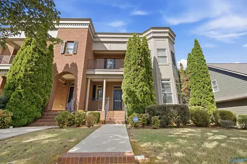 6413 Lincoln Park Pl, Huntsville, AL 35806