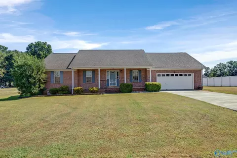 103 Carnegie Loop, Meridianville, AL 35759