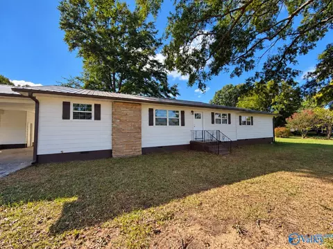 908 Brown St, Boaz, AL 35957