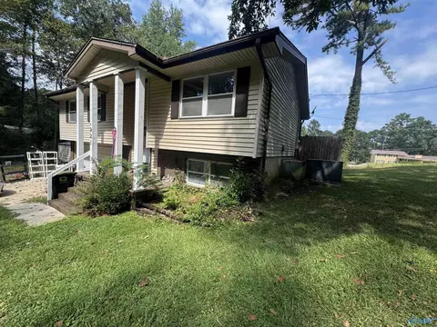 921 Mary Jane Dr, Cullman, AL 35055