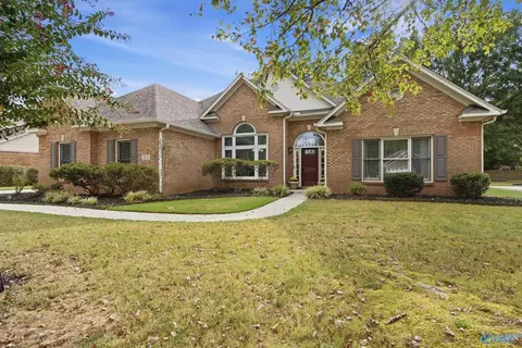 2624 Quarter Ln, Owens Cross Roads, AL 35763