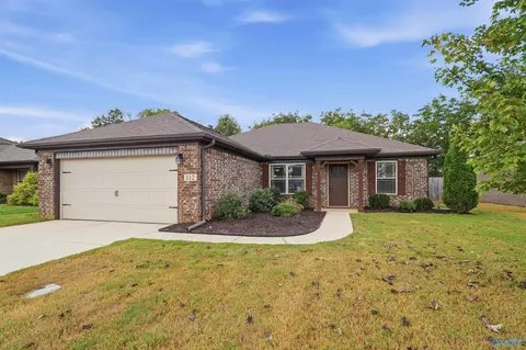 112 Beaver Brook Pl, Toney, AL 35773