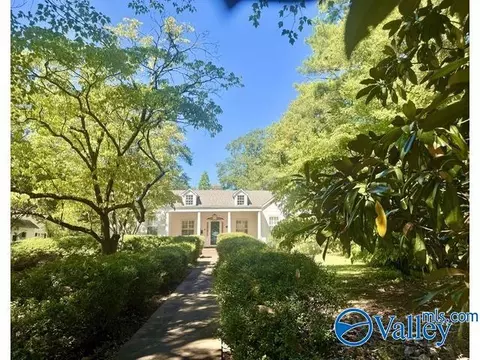 1018 Gordon Dr, Decatur, AL 35601