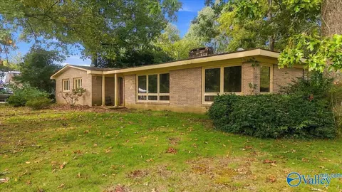 Exterior - 709 4th St, Arab, AL 35016 photo 4 of 9